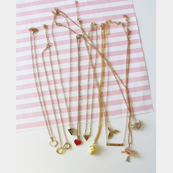 Jewelry - BUNDLE OF 10 BOUTIQUE NECKLACE